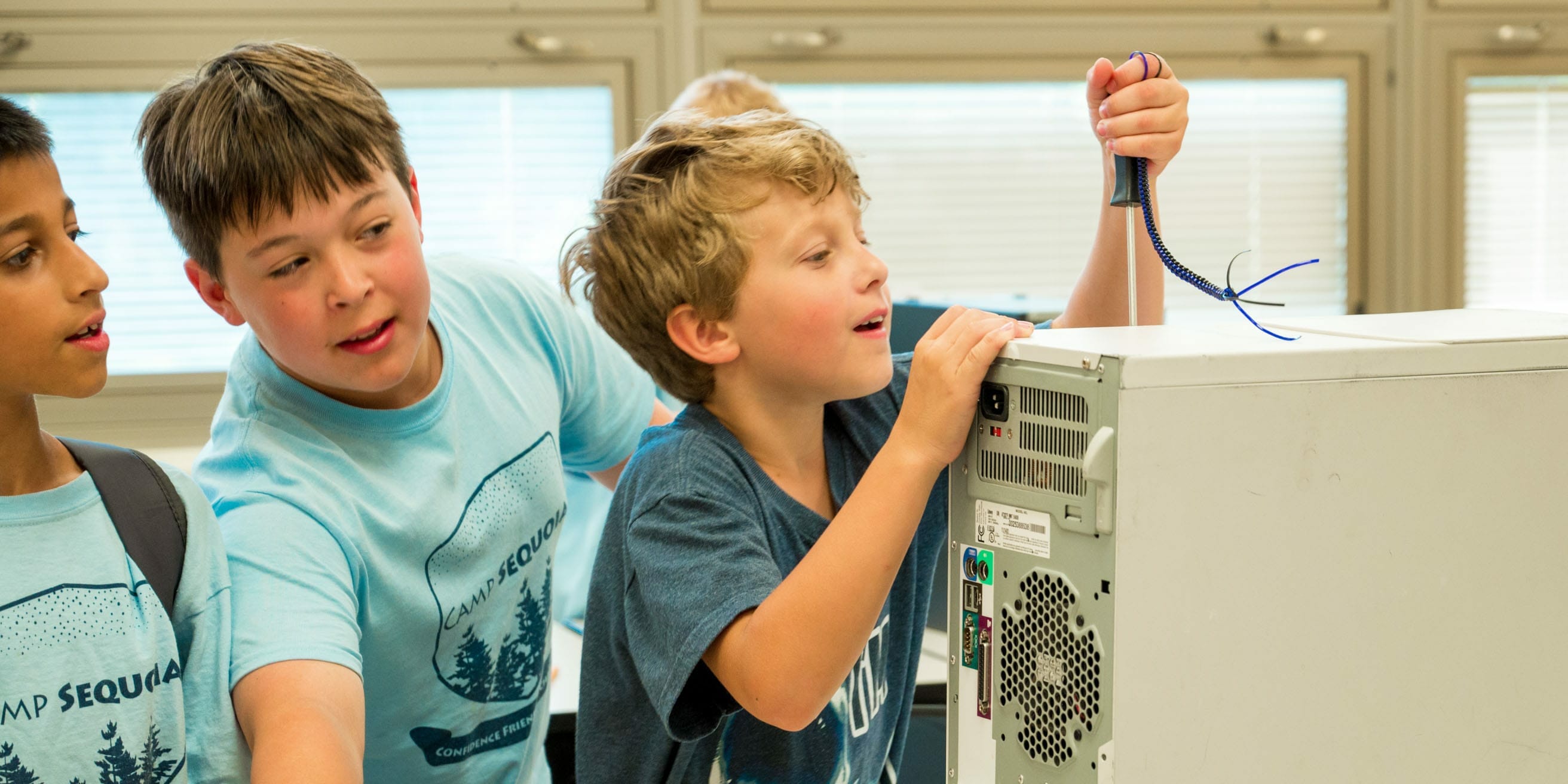 Learning robotics by studying computer parts